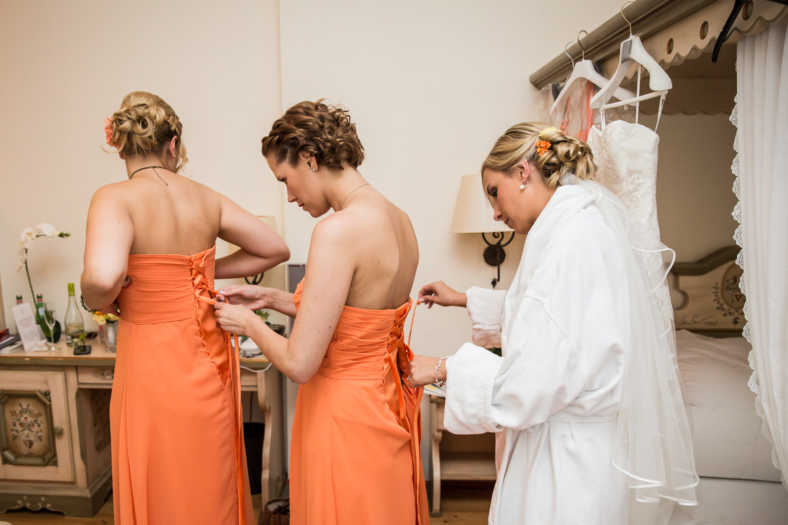 Braut mit bridemaids 